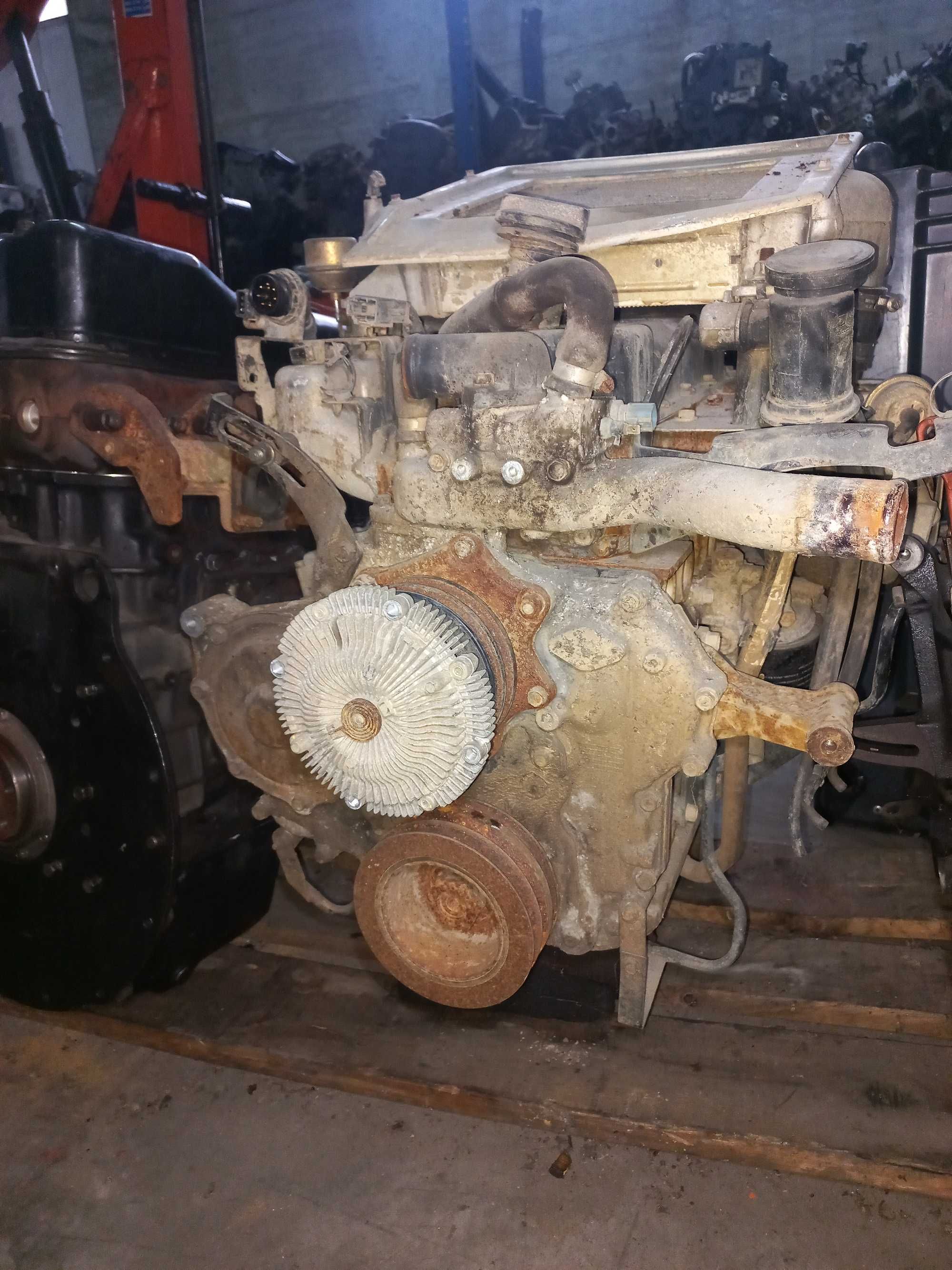 Motor terrano II de 125cv
