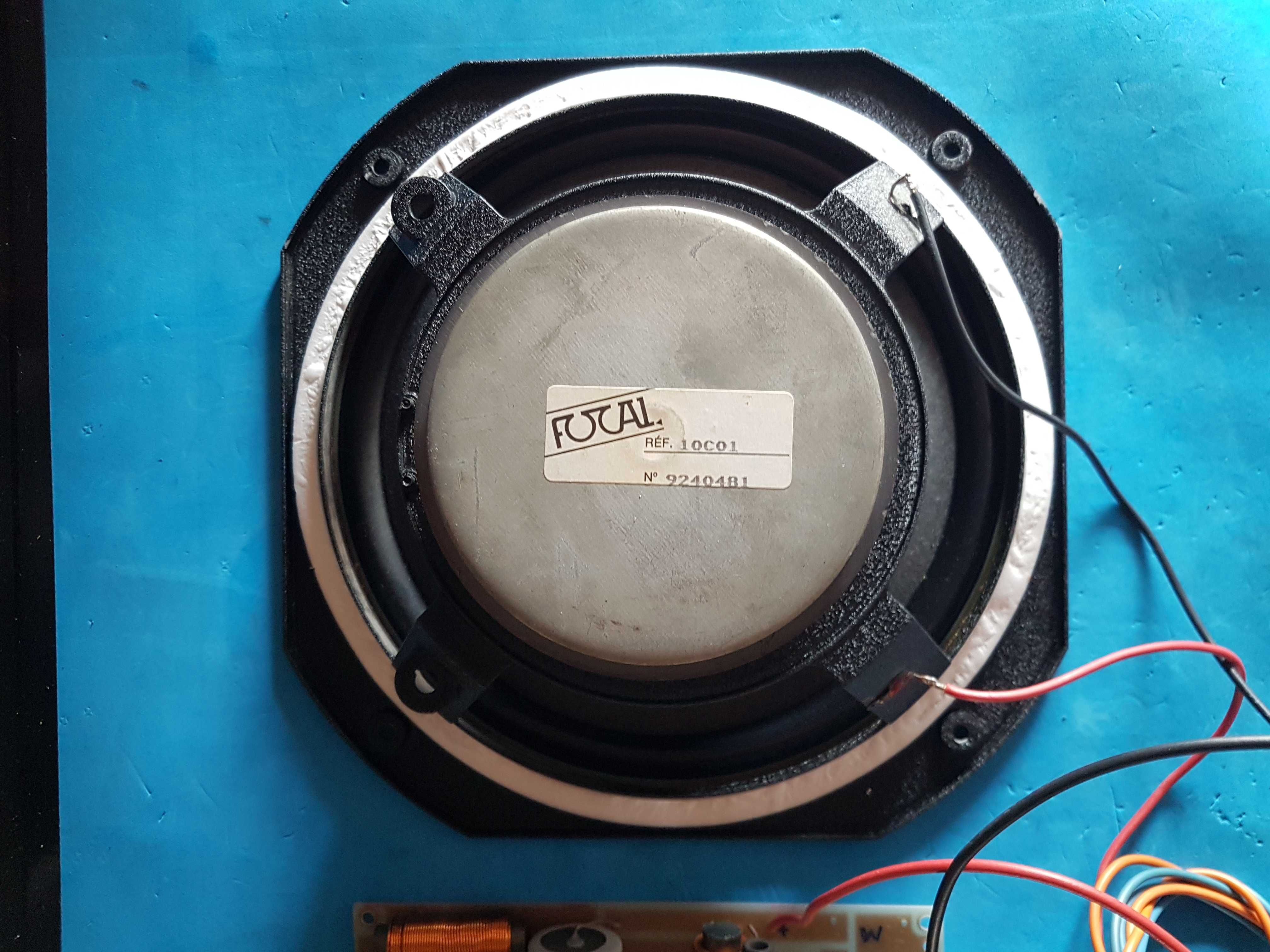 Autofalante Focal Woofer + Crossover para Ligar Woofer + Médio + Twee