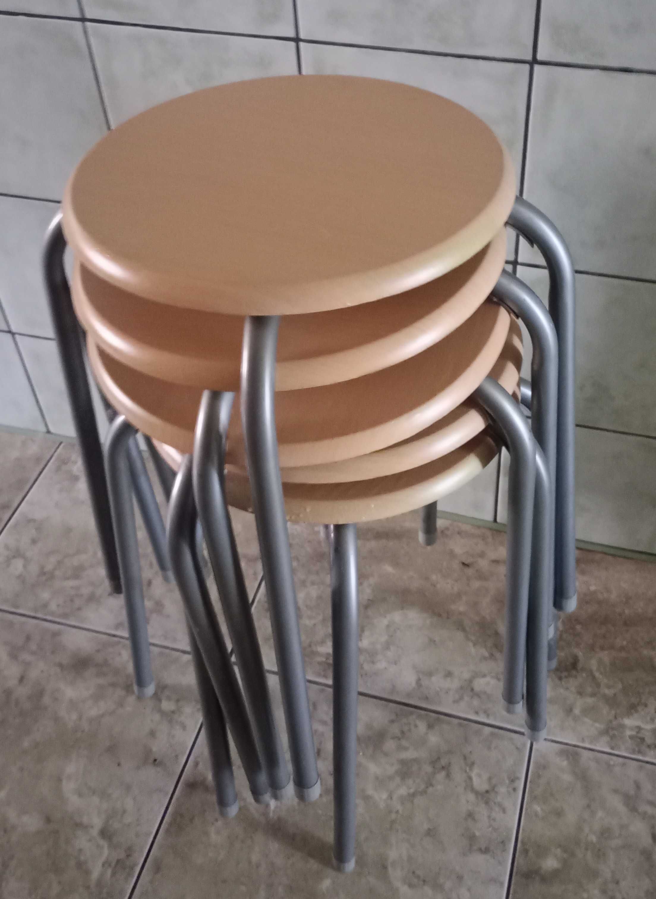 5 taboretów .metalowe nogi