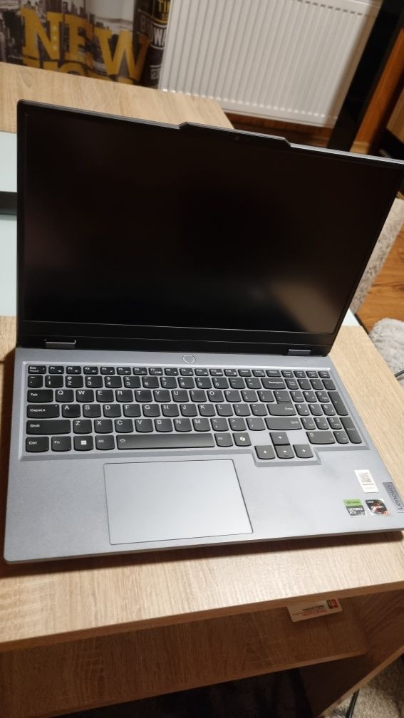 Lenovo RTX 4070 , 24 GB RAM , RYZEN 7, Windows 11