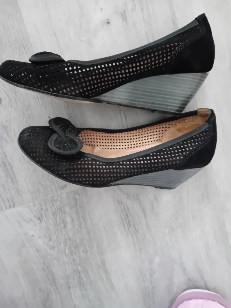 Buty damskie z siateczką Embis