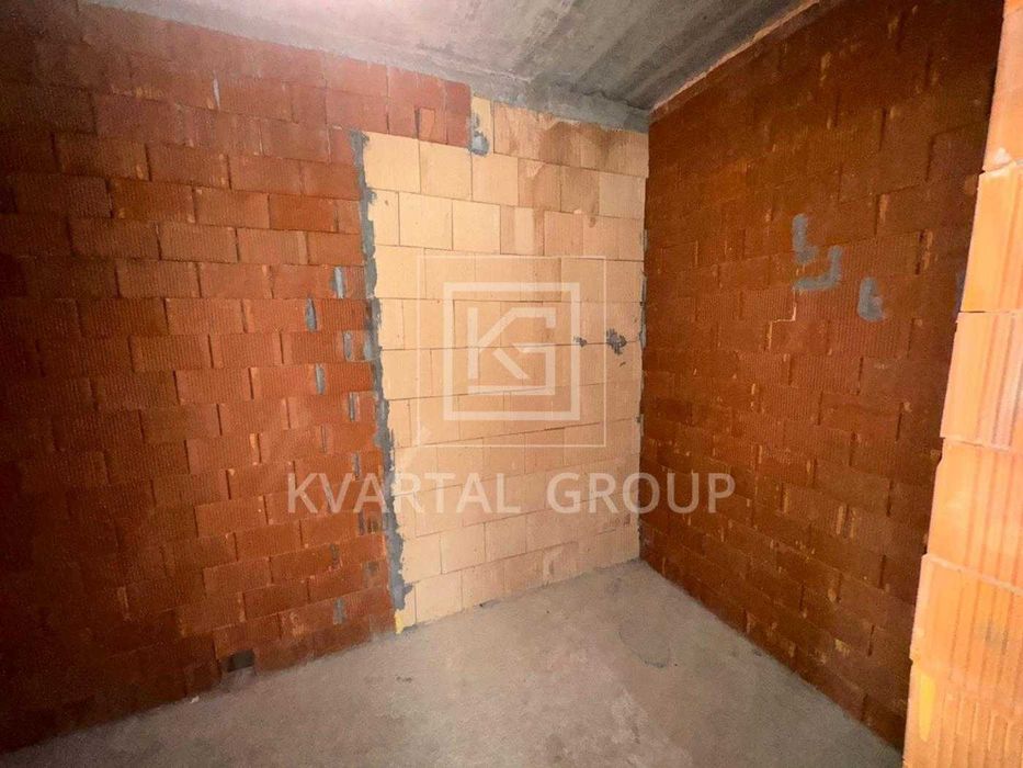 Без козайномимісії! Таунхаус в центрі міста з готовим дизайном