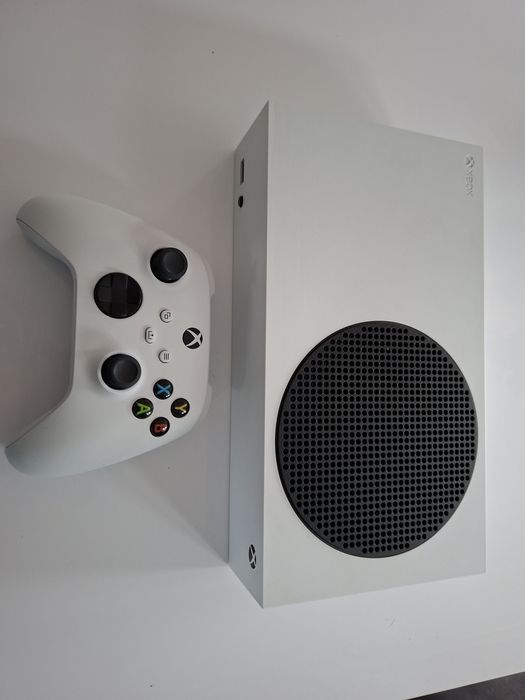 Sprzedam Xbox serii S