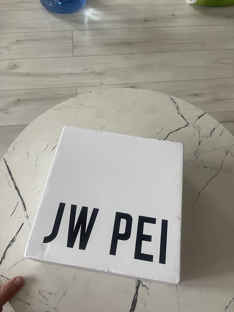 Продам сумку jw pei elise оригинал