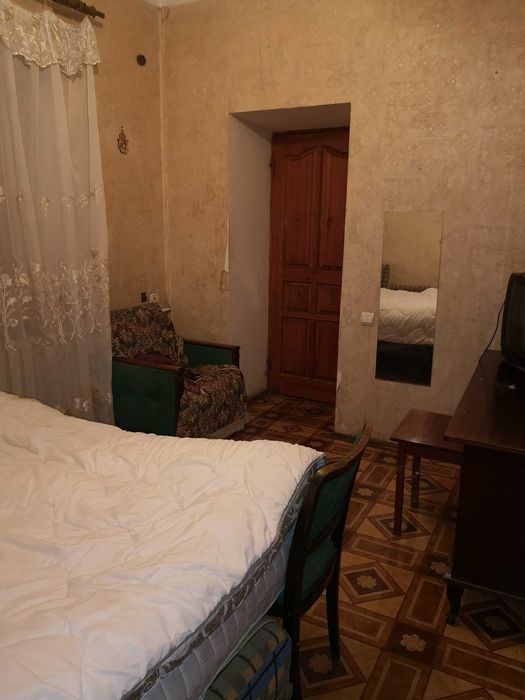 Слободка . Сдам комнату в доме с хозяйкой