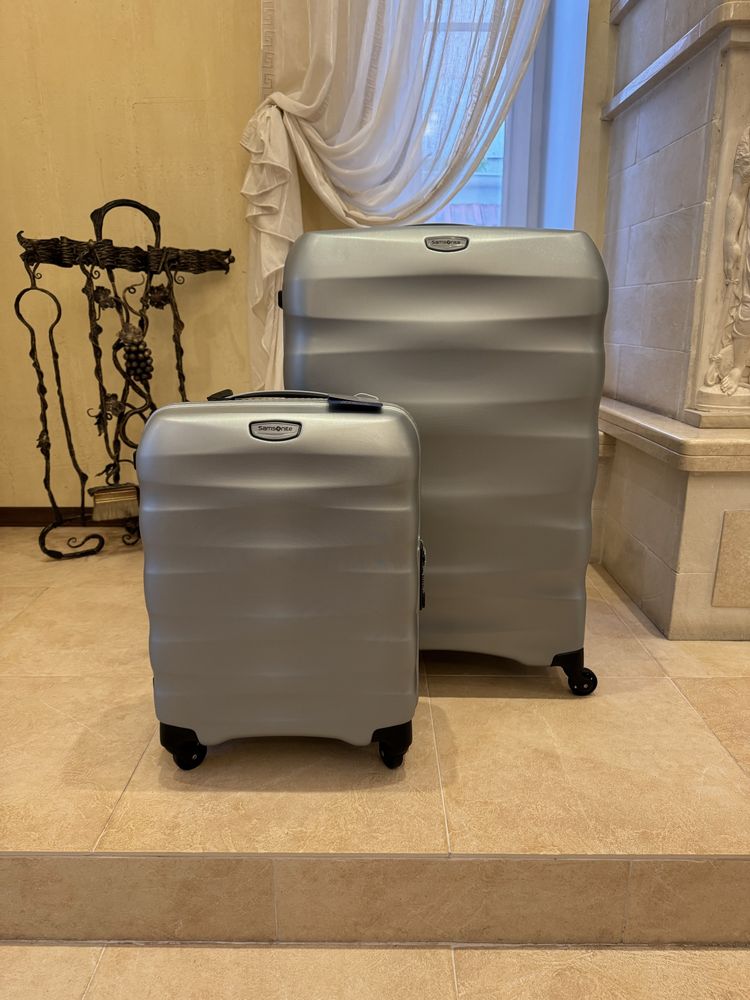 Samsonite нові валізи мала середня велика. Оригінал.