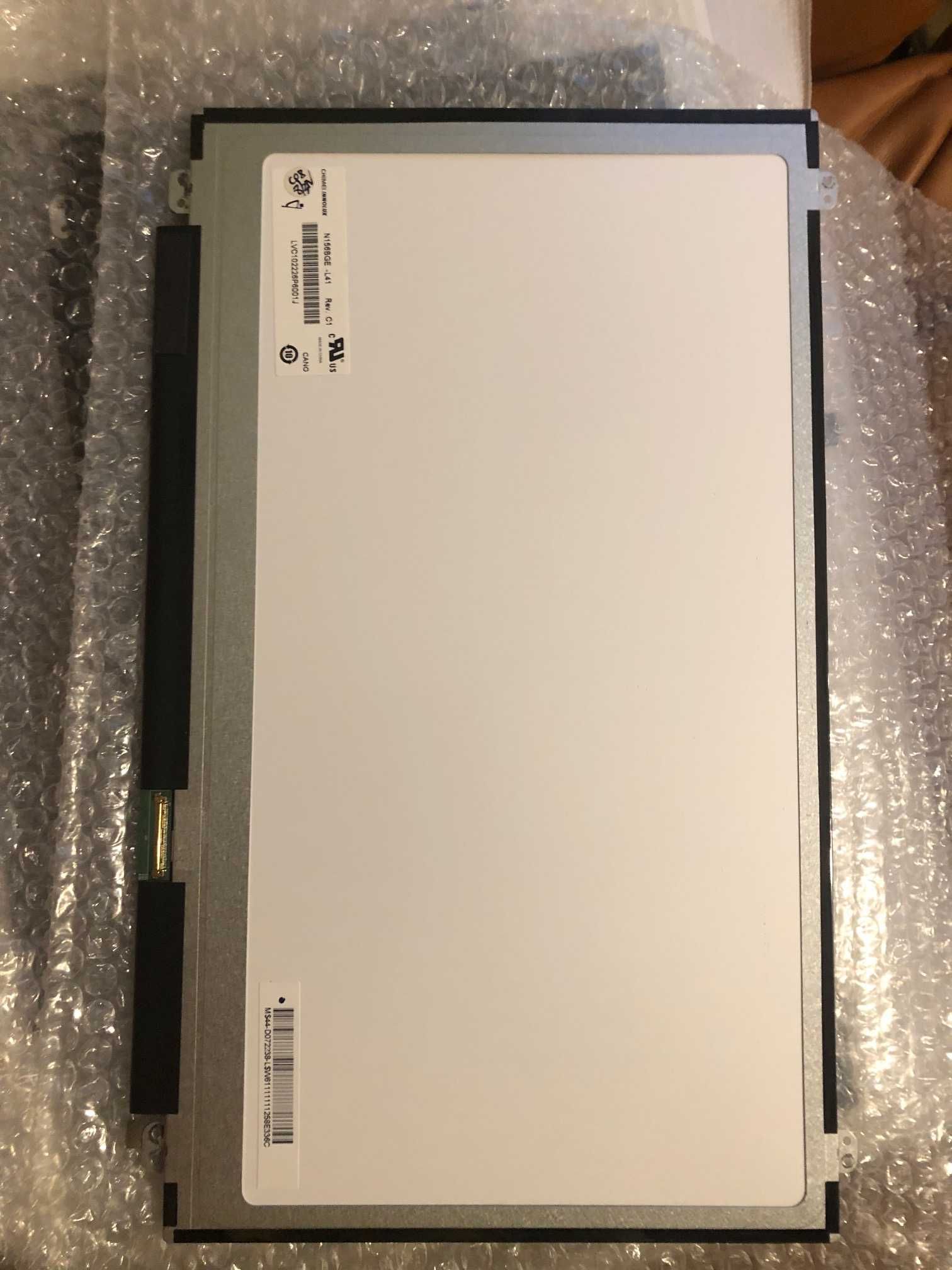 Matryca LED TN błyszcząca 15,6 " 1366 x 768 Innolux N156BGE-L41 40pin