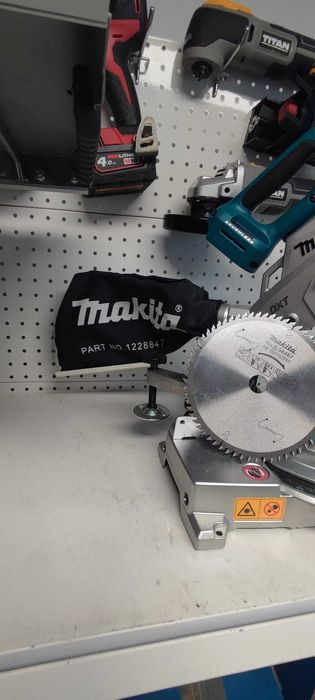 Ukośnica bez posuwu Makita DLS600Z 18V bez akumulatora