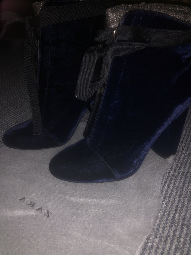 Ботинки Zara с молнией