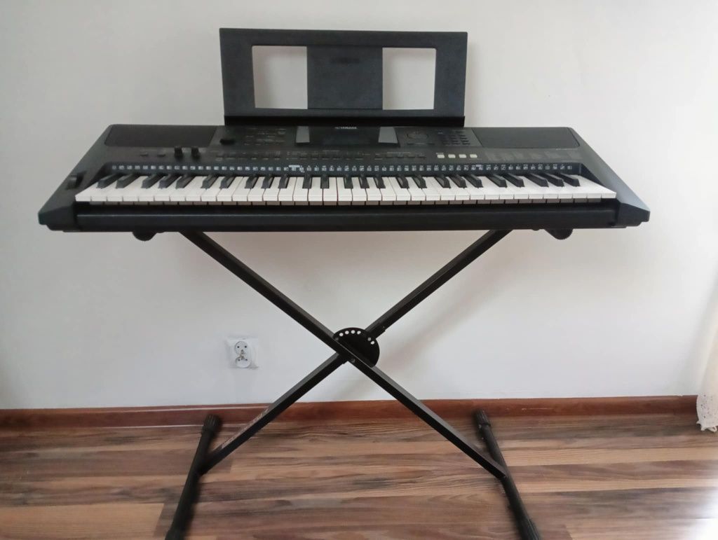Keyboard Yamaha E453