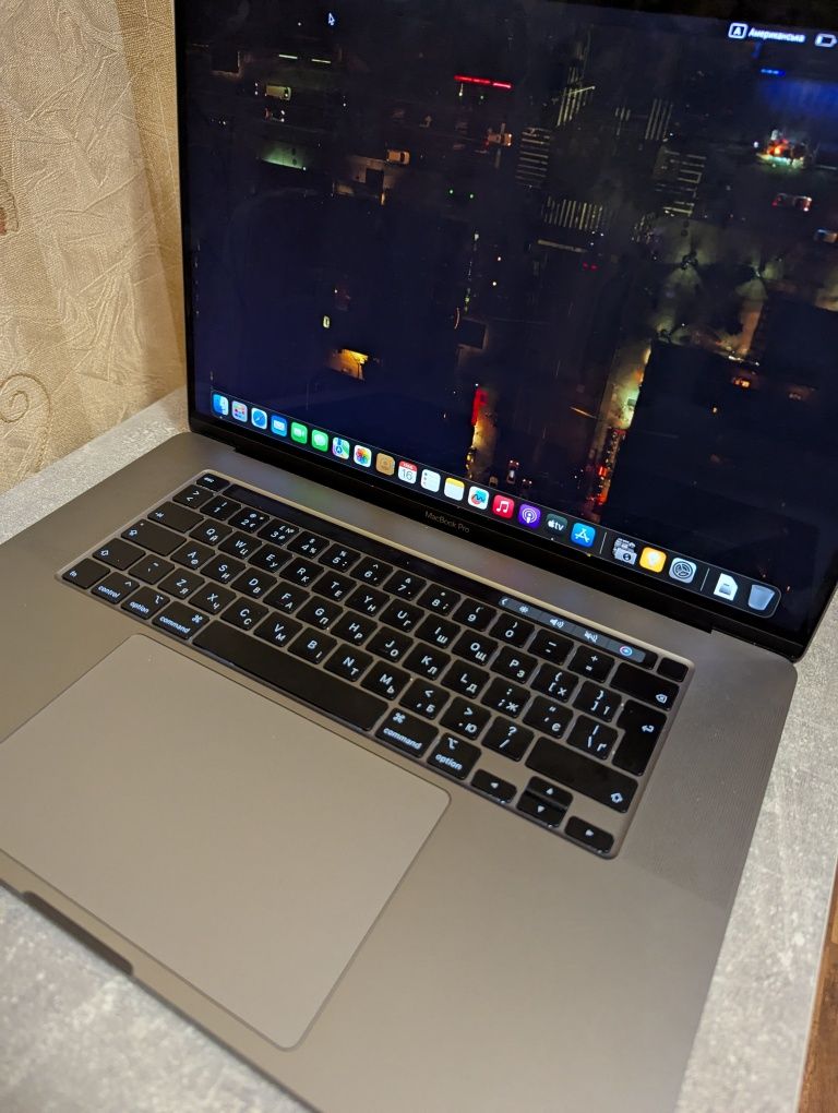 MacBook Pro 16' 2019 A2141 /i9 8-Core/16Gb RAM/ 1TB SSD
