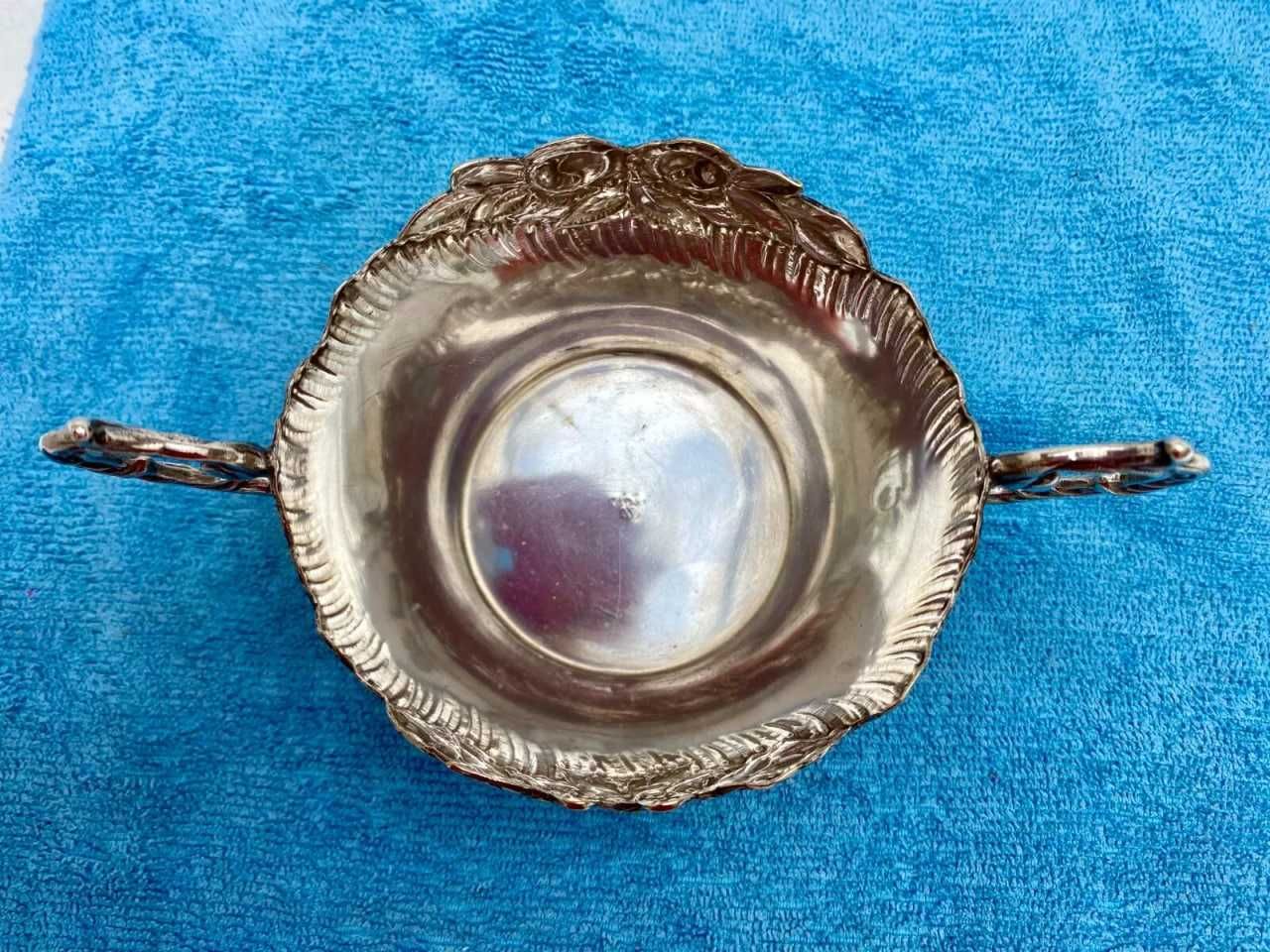 Французская посеребряная конфетница с двумя ручками, 1909 г.,