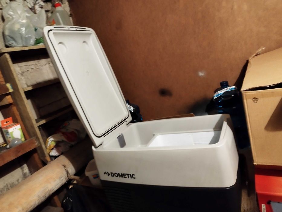 Холодильник 24/12w