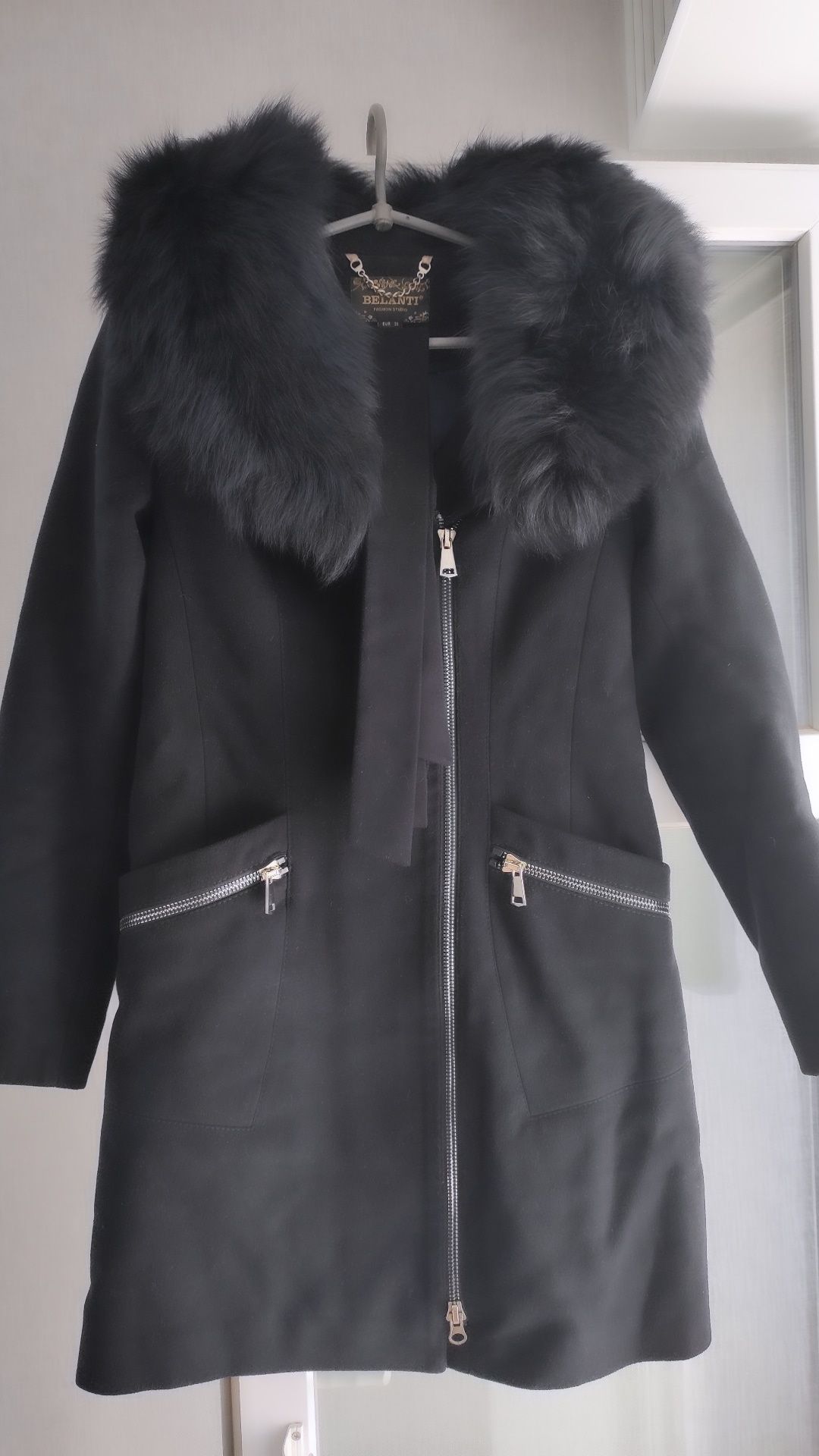 Чорне пальто BELANTI