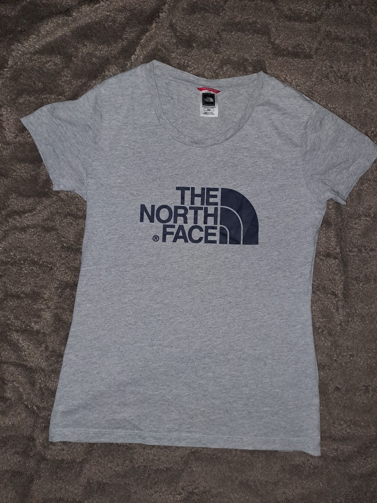 Продам футболку THE NORTH FACE
