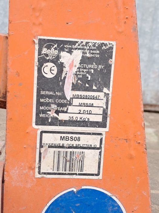 Gilotyna do kostki brukowej, bruki