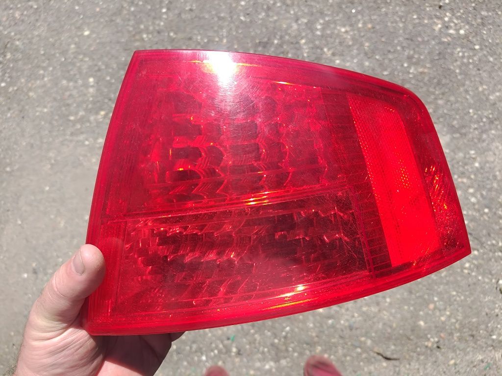 Lampy audi A8 D3