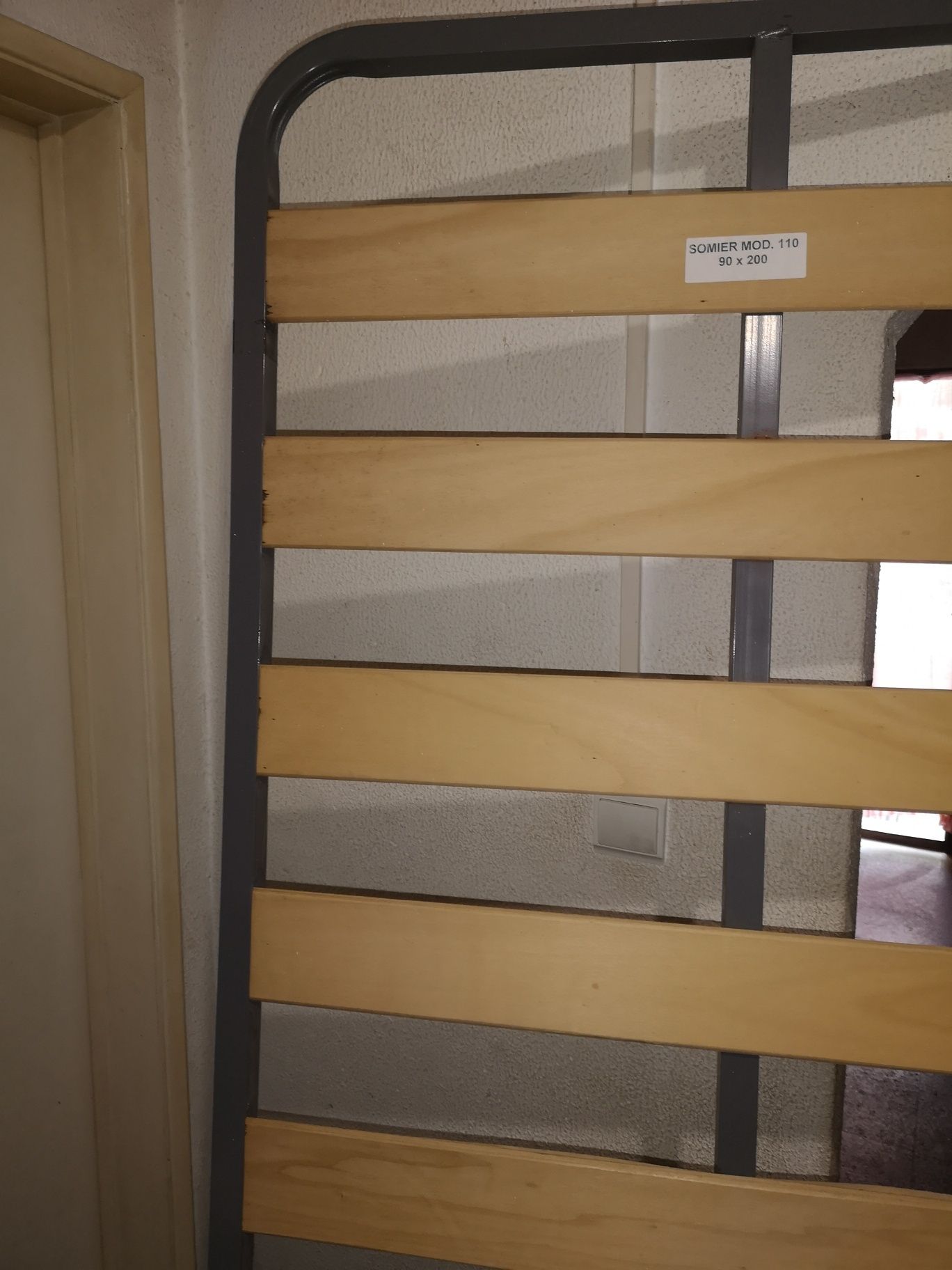 Estrado pra cama 90x200