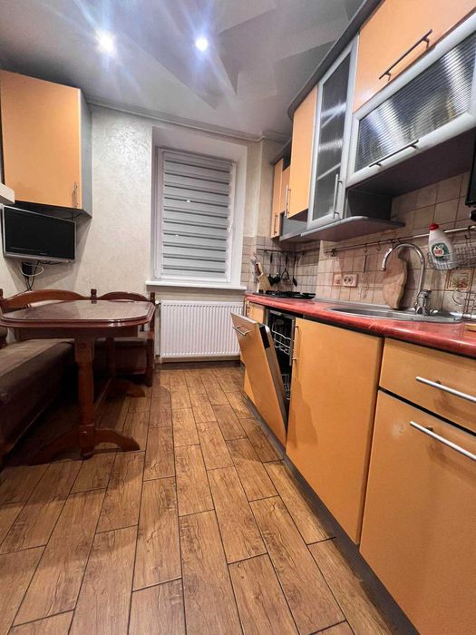 Оренда 3 к квартири на Чернівецькій