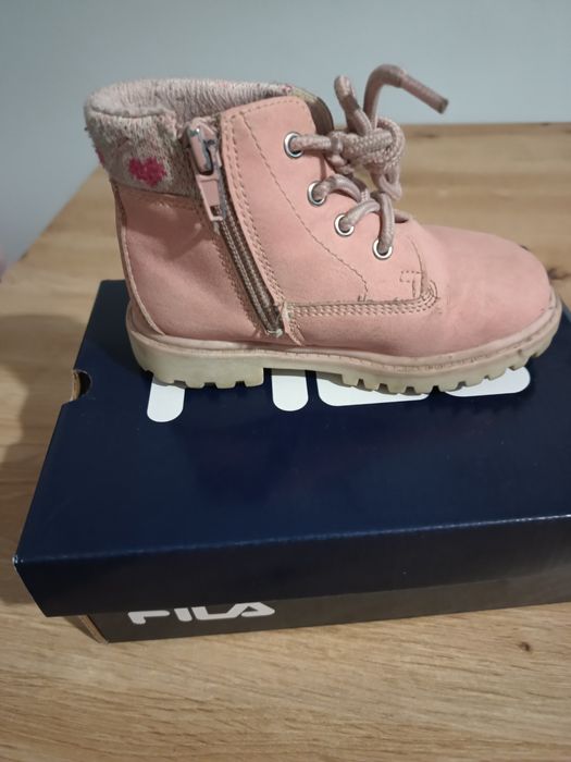 Buty dla dziewczynki jesień/zima.