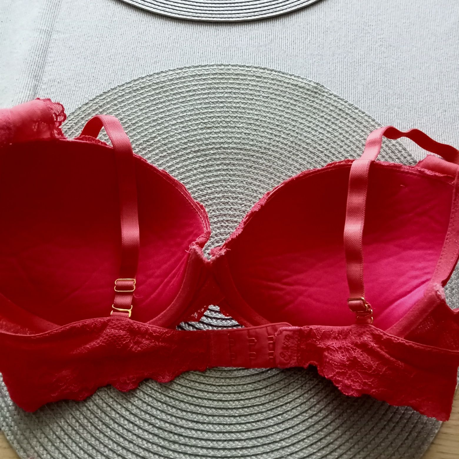 Biustonosz push up, koronkowy Esotiq 75D