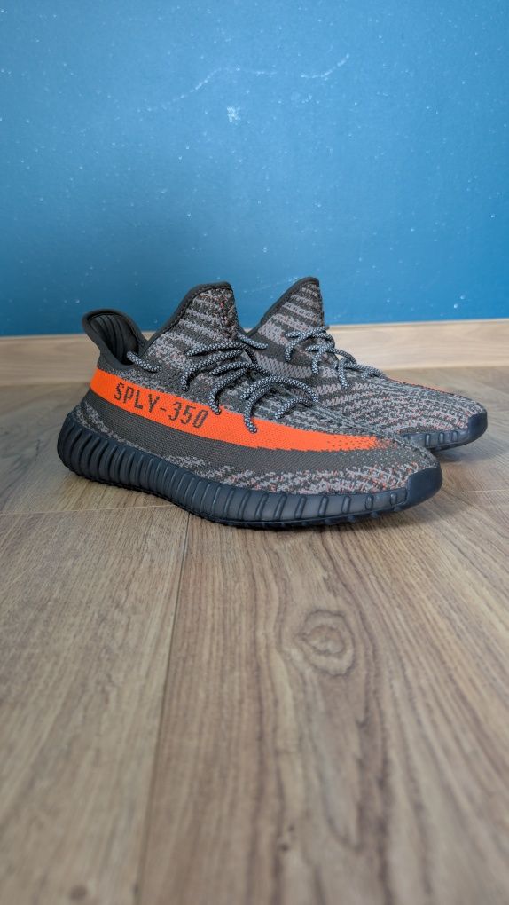 Adidas Yeezy Boost 350 v2 carbon beluga 46