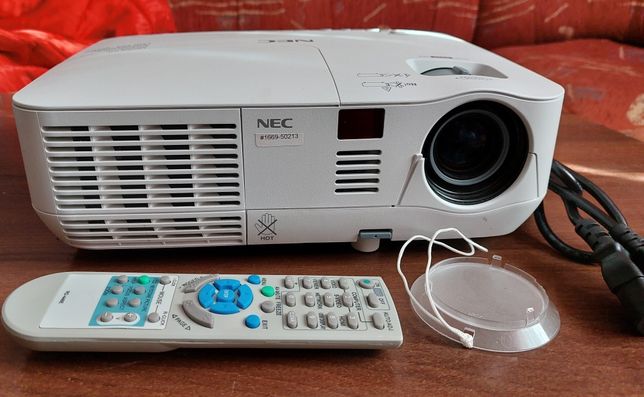 NEC NP-V260X DLP проектор 1171 (лампа годин)