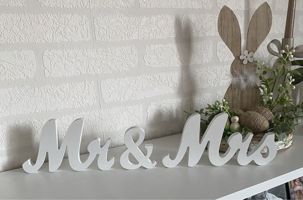 Napis Mr&Mrs biały jak nowy