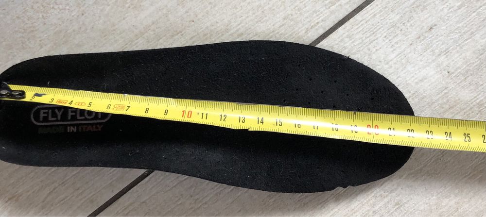 Półbuty, kapcie R 37 nowe, zapinane Fly Flot