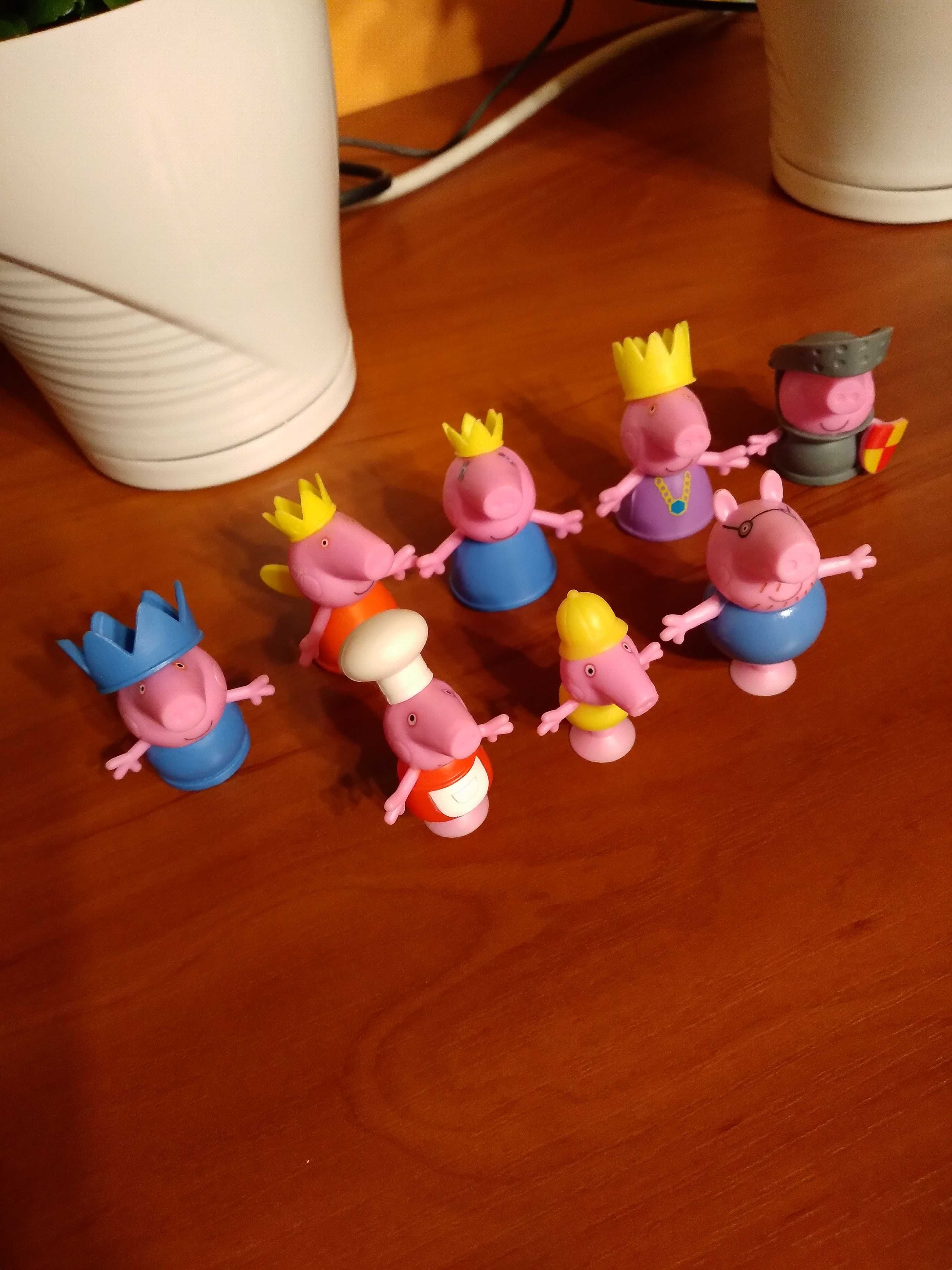 Rodzinka świnki Peppy plus figurki
