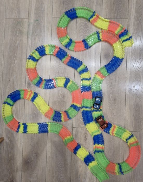 Tor samochodowy świecący Glow Tracks