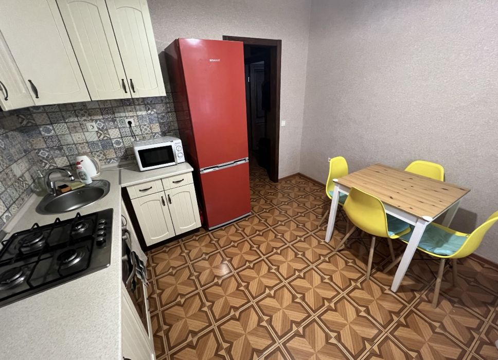 Жк Львівський .Здам квартиру подобово