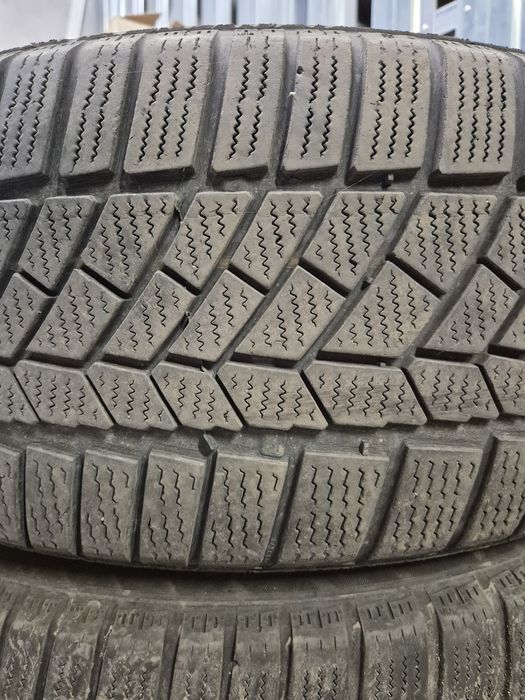 Opony zimowe Continental 225/50/R18 cena za komplet 2018r