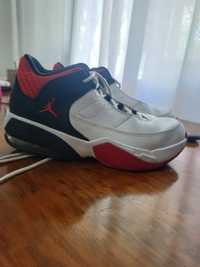 Ténis Nike Air Jordan Max Aura 3 White Fire Red