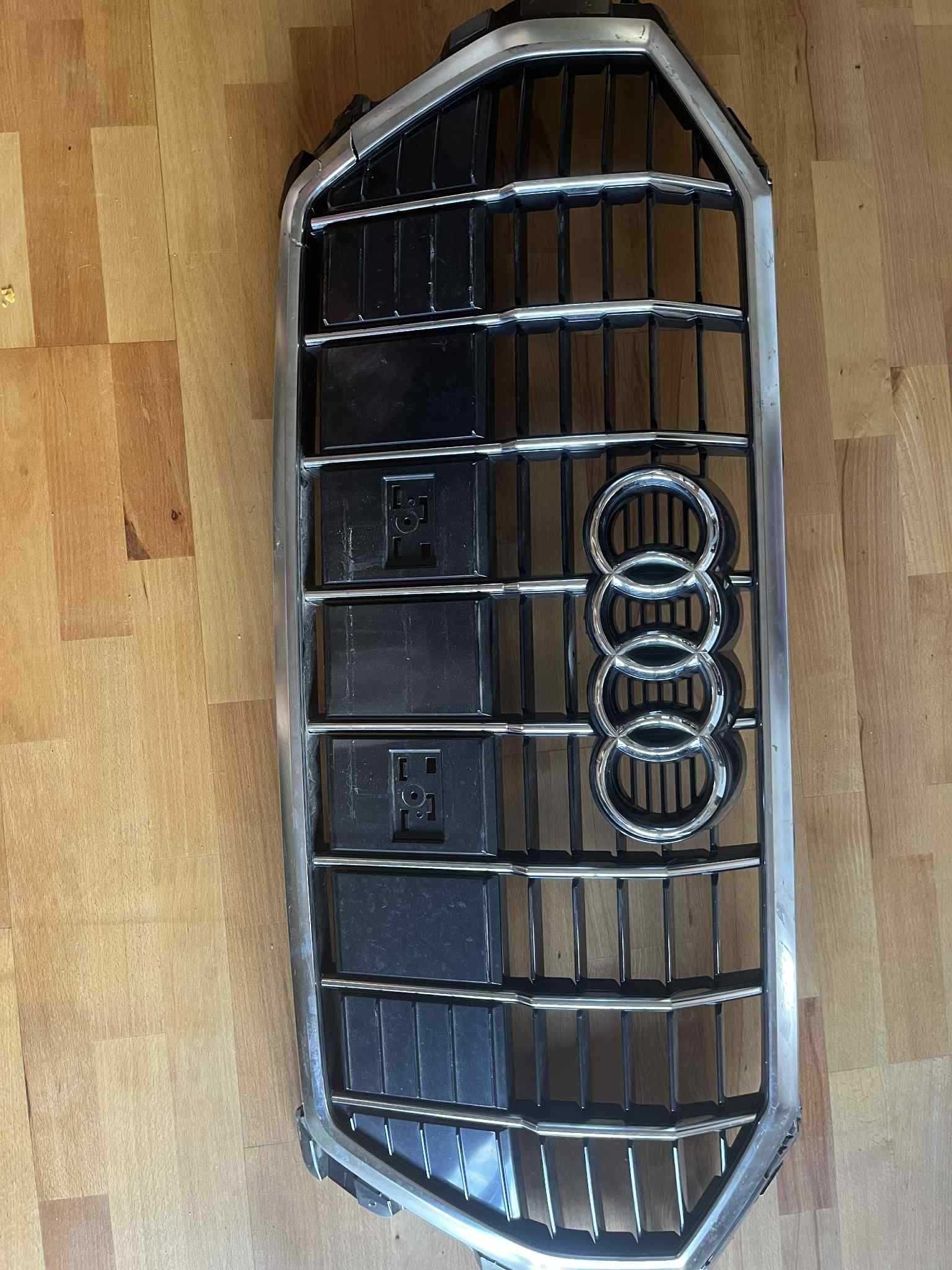 Audi Q3 2023r. komplet lamp, belka, grill i części duża ilość opis