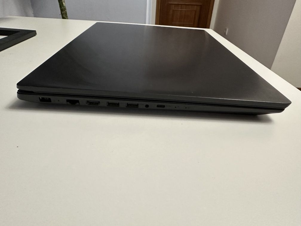 Lenovo IdeaPad L340 17IRH Gaming (I7-9750HF, 12 CPUs, GTX 1650, 512SSD