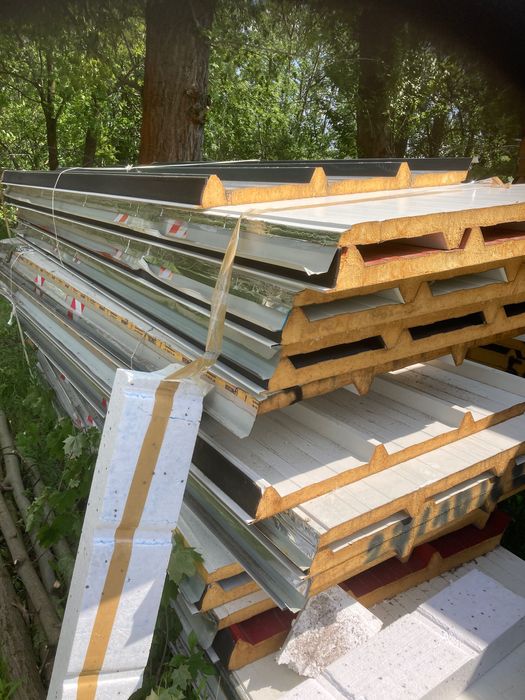 Płyta warstwowa dachowa