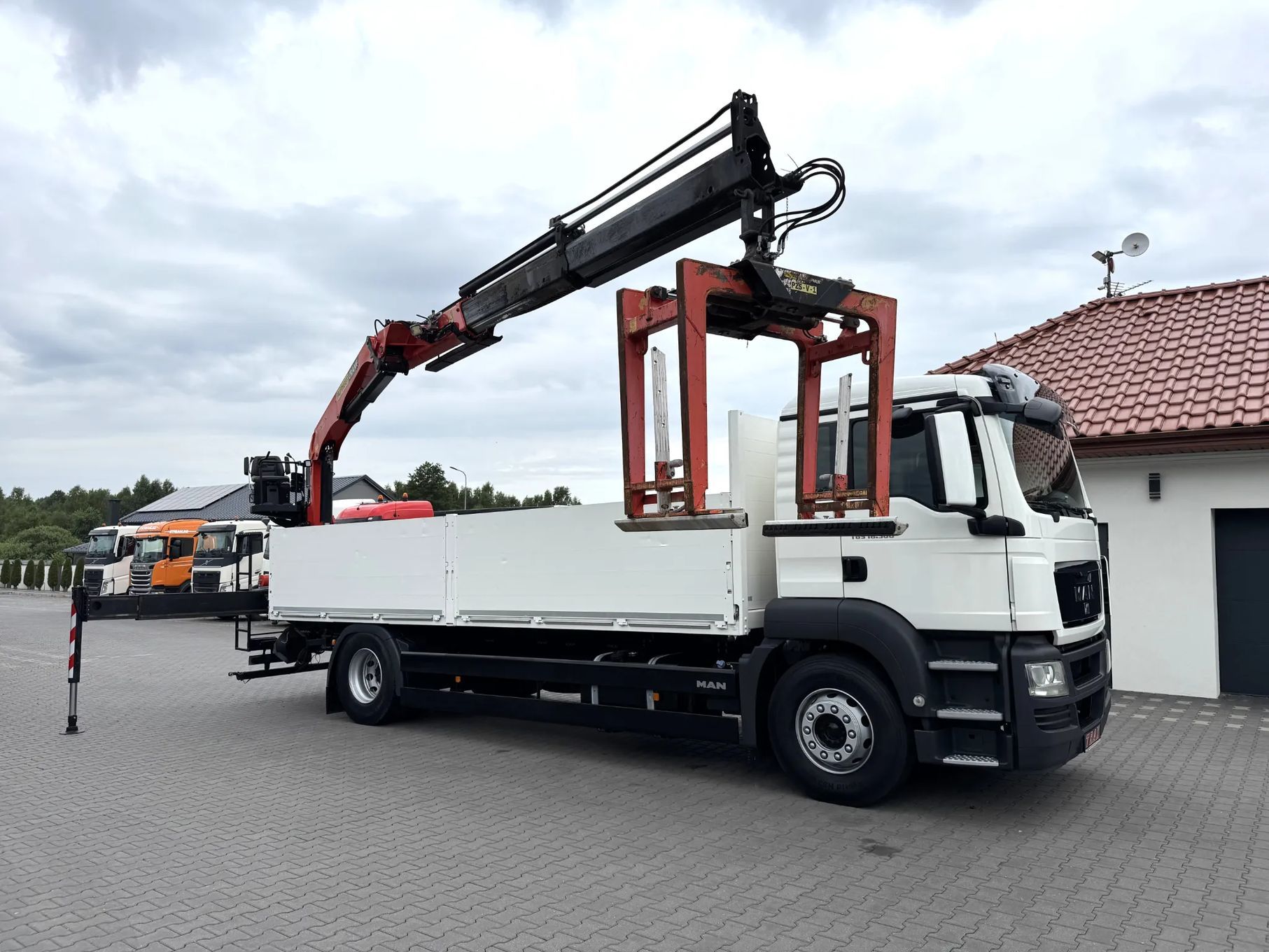 MAN TGS 18.360 4x2 z HDS PALFINGER, MANUAL, DMC 18 T  Man TGS 18.360 4x2 z hds Palfinger, manual, DMC 18 t, oryginał, super