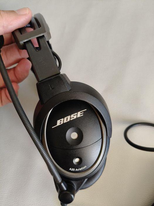 Bose A20 Aviation Headset/sem bluetooth Bluetooth)
Descrição:
Vendo Bo