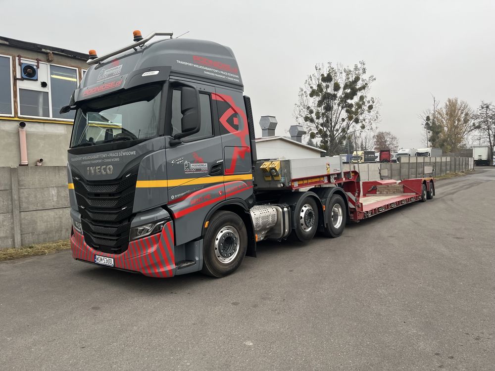 Iveco S-WAY z naczepą MAXTAILER 510 osie pendel