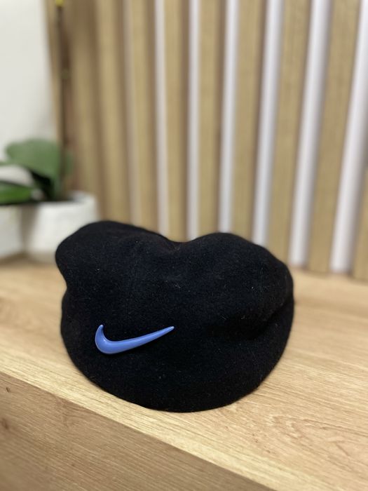 Вінтажний Берет nike у хорошому стані