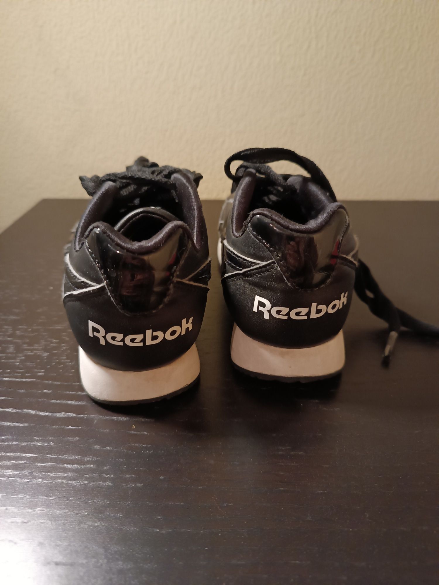 Tênis Reebok menina como novos