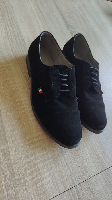 Eleganckie półbuty mokasyny kornecki 33 czarne