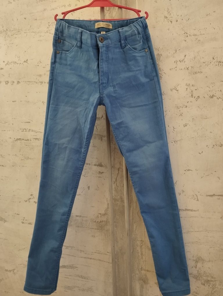 Spodnie jeans dziewczęce rozmiar 152