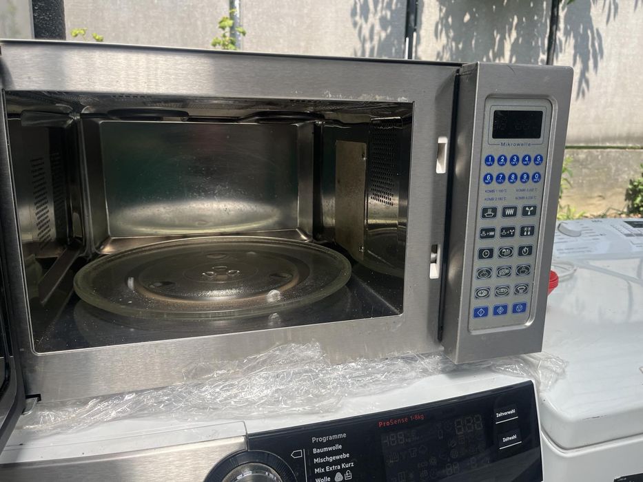 Холодильник Liebherr   CUPesf 2901  2м б/у Германии.