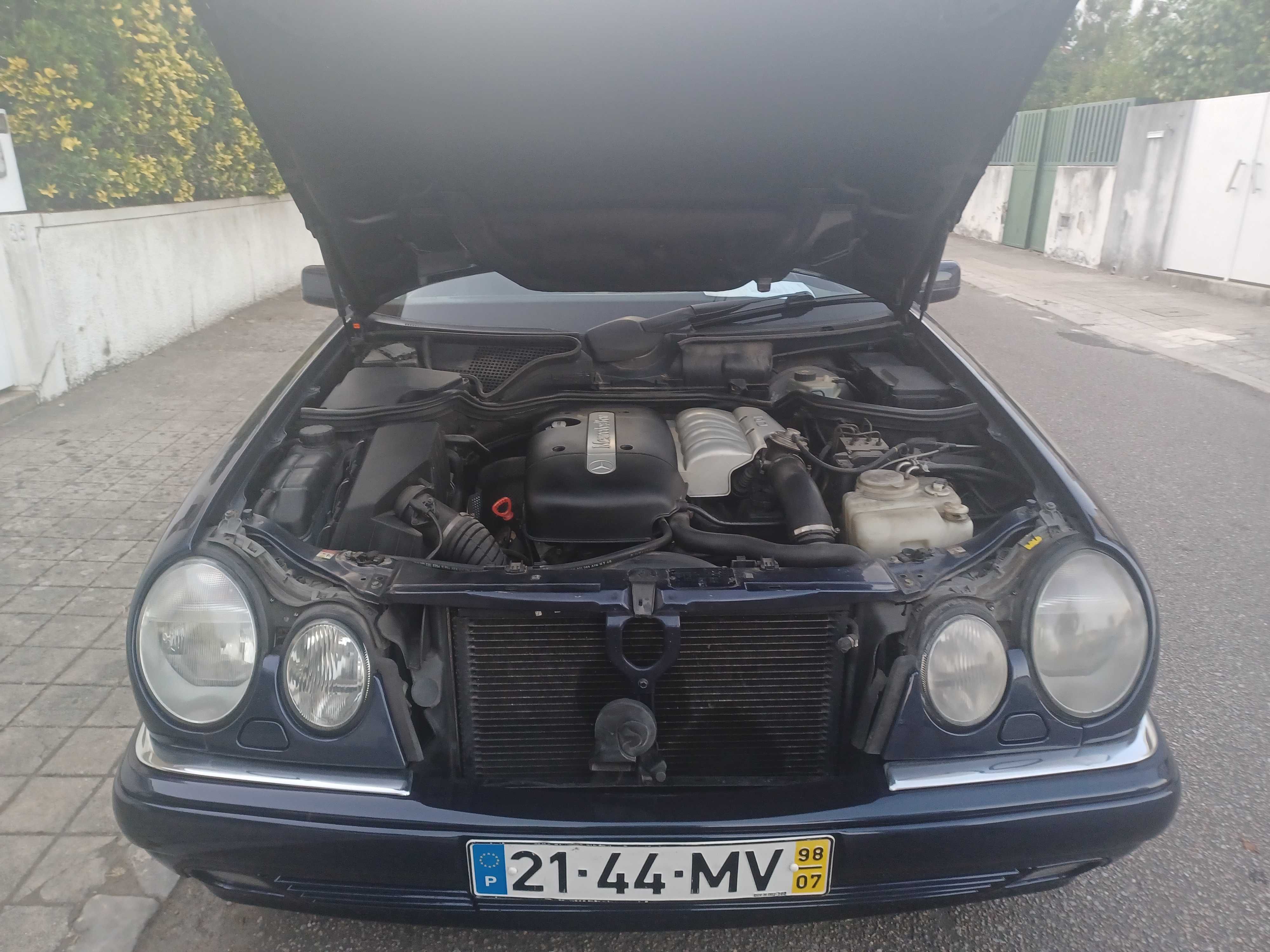 Mercedes modelo 220E CDI