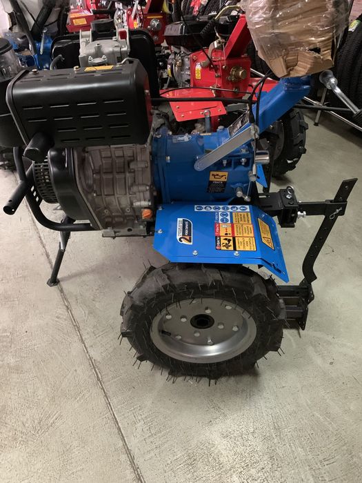 Мотоблок / культиватор