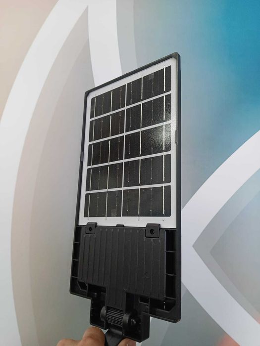 Luz a Energia Solar com Comando