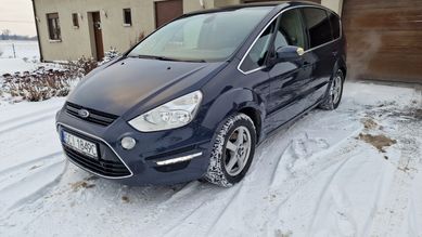 Ford S-Max 2.0 TDCi 140 KM 2012r