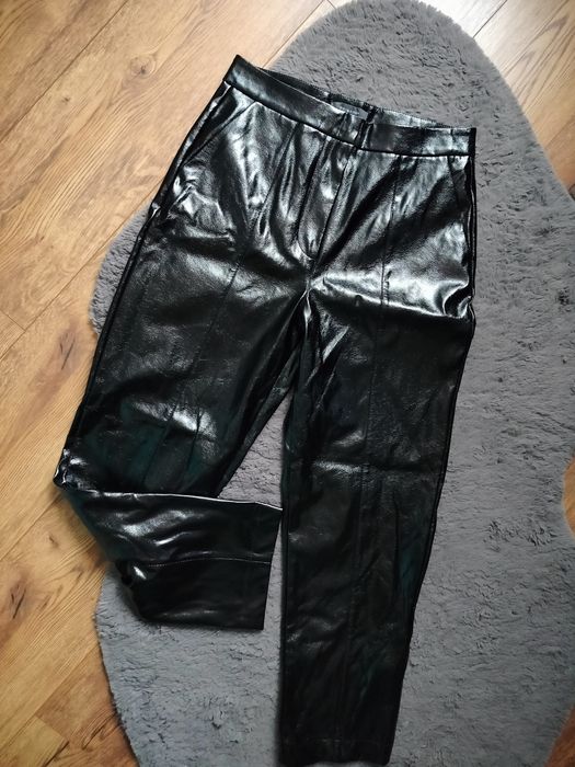 Czarne lateksowe spodnie Primark